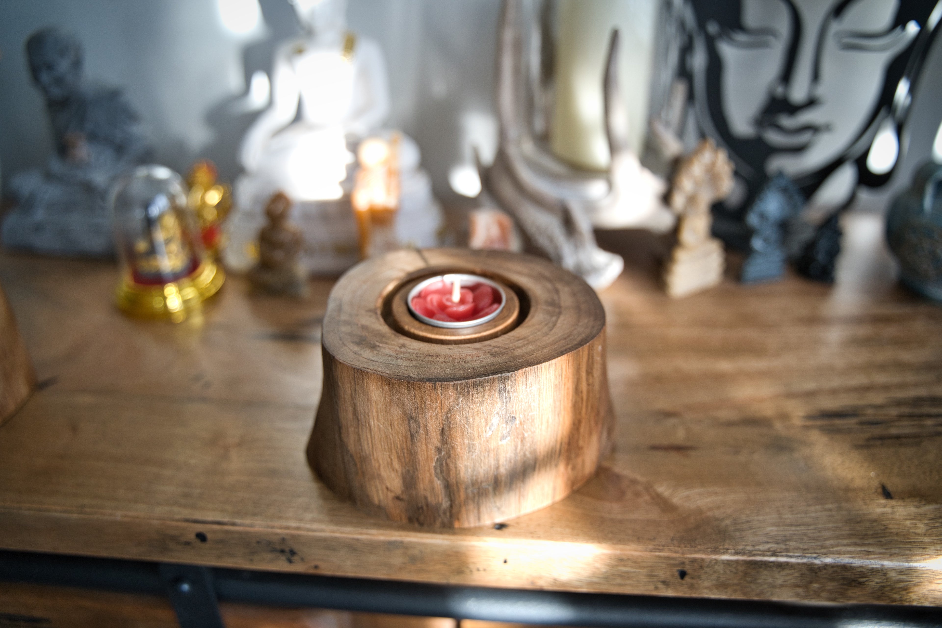 round candle holder